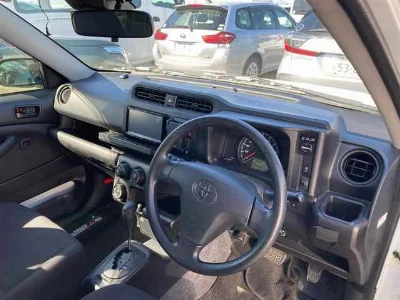 Toyota SUCCEED VAN