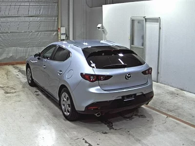 MAZDA MAZDA3 FASTBACK