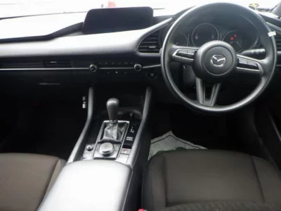 MAZDA MAZDA3 FASTBACK