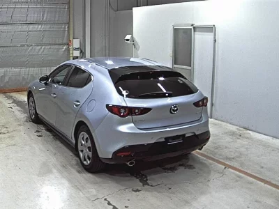 MAZDA MAZDA3 FASTBACK