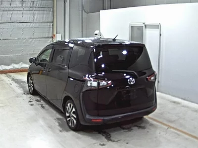Toyota Sienta