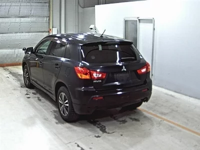 MITSUBISHI RVR