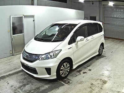 HONDA FREED HYBRID