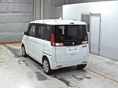 Suzuki Spacia