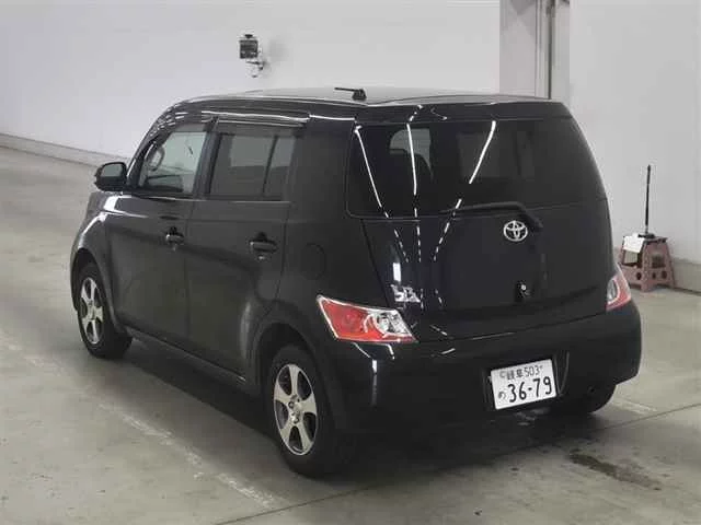 Toyota bB  с аукциона в Японии