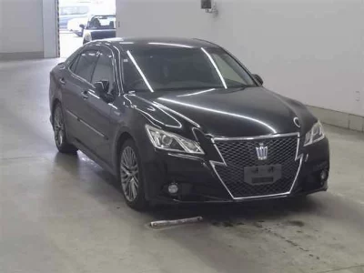 Toyota CROWN HYBRID