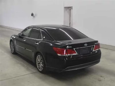 Toyota CROWN HYBRID