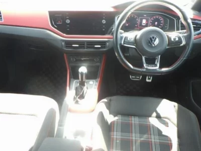 VOLKSWAGEN POLO GTI