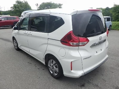 HONDA FREED + HYBRID