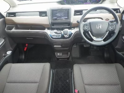HONDA FREED + HYBRID