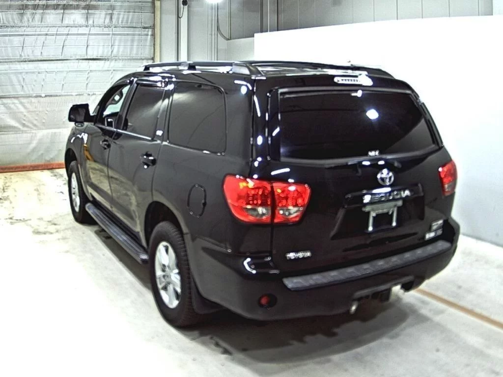 Toyota Sequoia  с аукциона в Японии