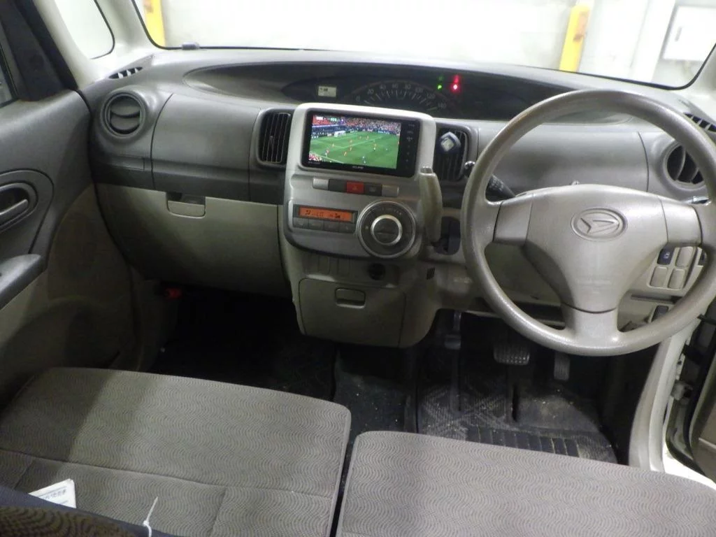 Daihatsu Tanto  с аукциона в Японии