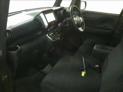 HONDA N BOX +