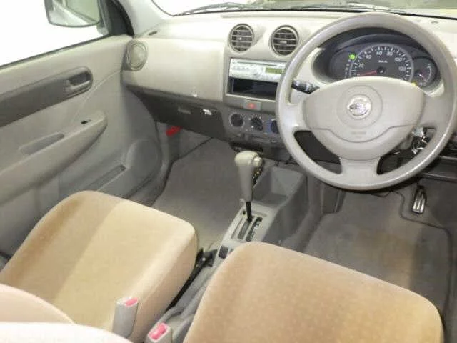 Nissan Pino  с аукциона в Японии