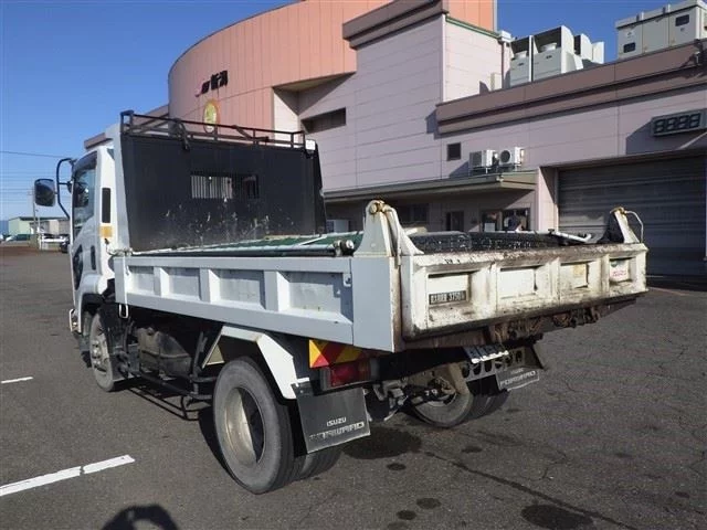 Isuzu Forward  с аукциона в Японии