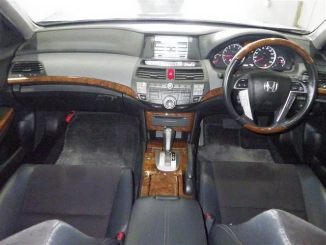 Honda Inspire  с аукциона в Японии