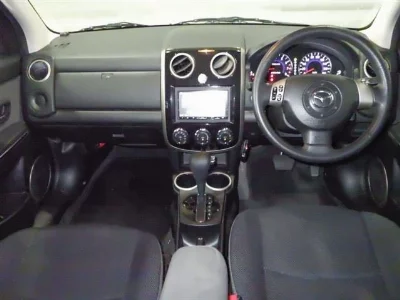 MAZDA VERISA