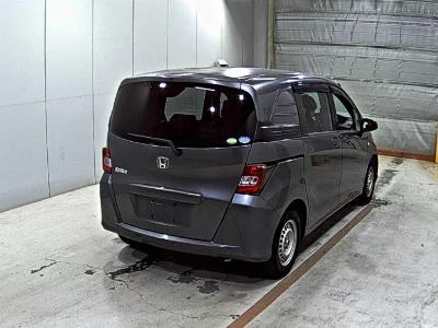 Honda Freed Spike