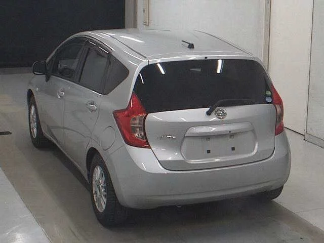 Nissan Note  с аукциона в Японии