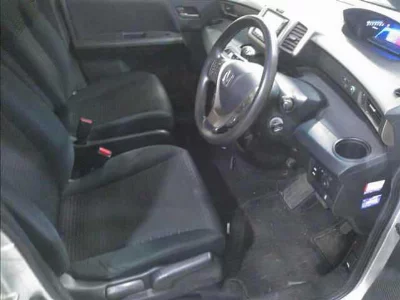 Honda Freed Spike