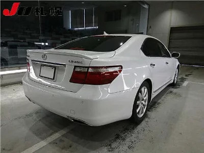 Lexus LS460L