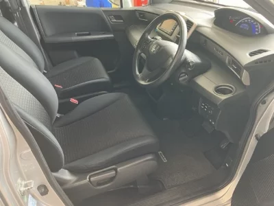 Honda Freed Spike