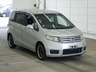 Honda Freed Spike