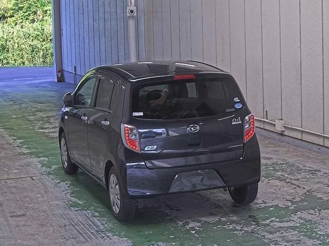 Daihatsu Mira e:S  с аукциона в Японии