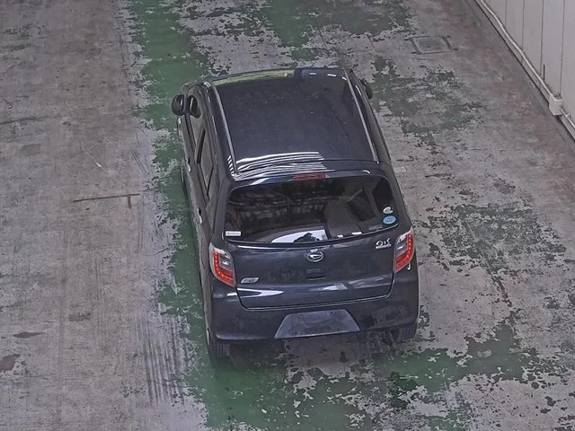 Daihatsu Mira e:S  с аукциона в Японии