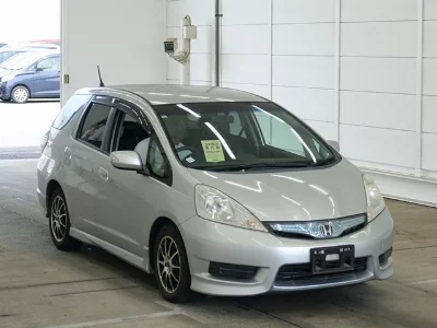 Honda FIT SHUTTLE HYBRID