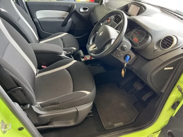 Renault Kangoo  с аукциона в Японии