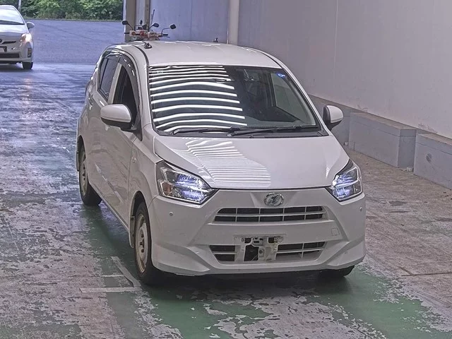 Daihatsu Mira e:S  с аукциона в Японии