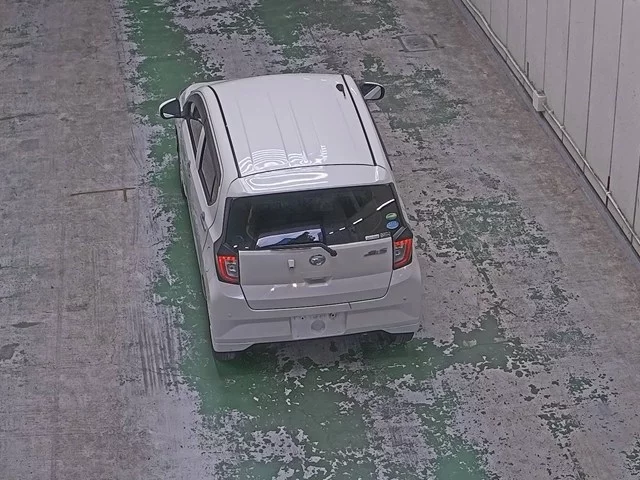 Daihatsu Mira e:S  с аукциона в Японии