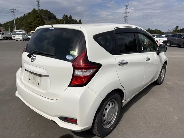 Nissan Note  с аукциона в Японии