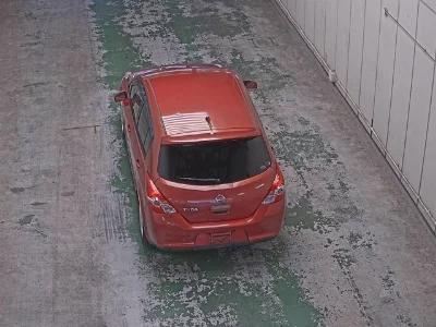 NISSAN TIIDA