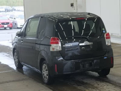 TOYOTA SPADE