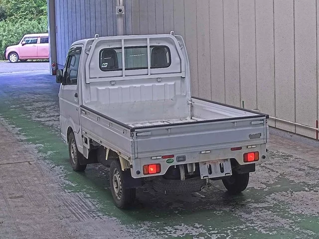 Suzuki CARRY  с аукциона в Японии