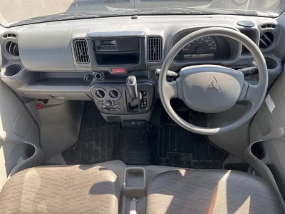 MITSUBISHI MINICAB