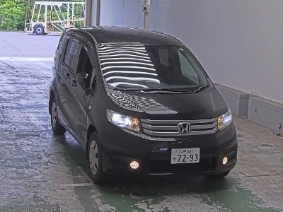 HONDA FREED SPIKE