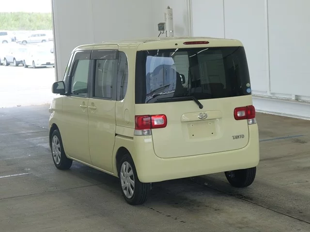 Daihatsu Tanto  с аукциона в Японии
