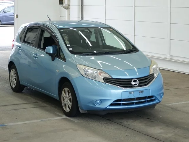 Nissan Note  с аукциона в Японии