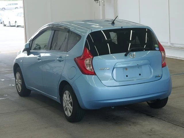 Nissan Note  с аукциона в Японии