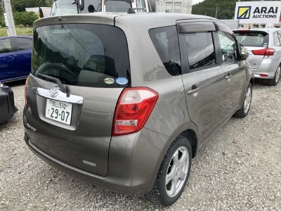 Toyota Ractis