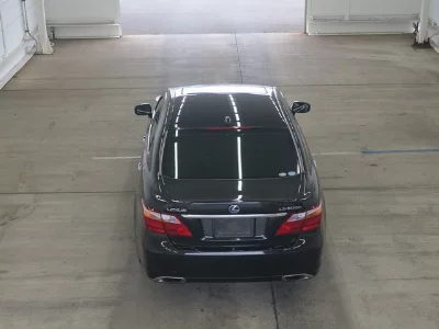 Lexus LS600h