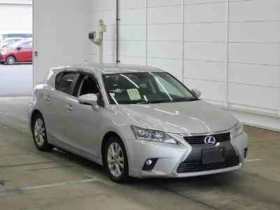 Lexus CT200h