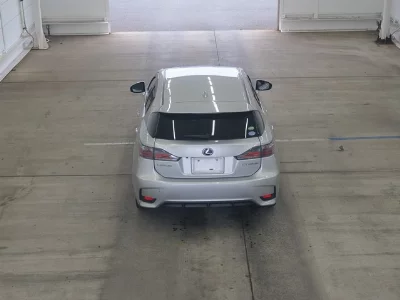 Lexus CT200h