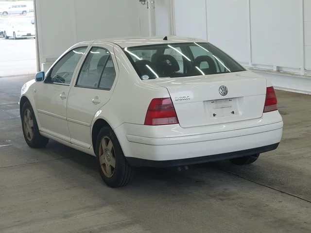 Volkswagen Bora  с аукциона в Японии
