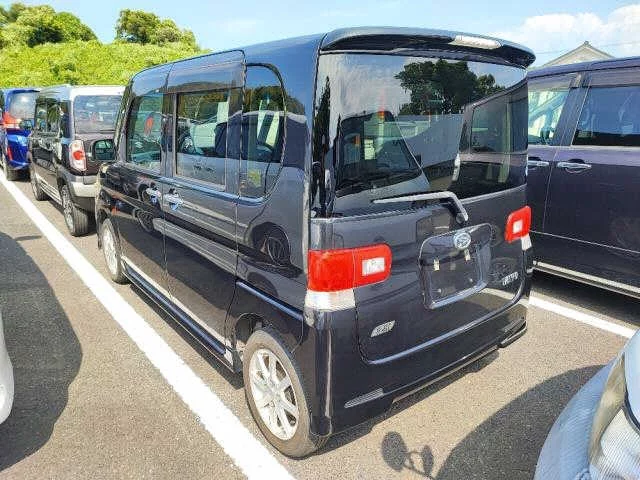Daihatsu Tanto  с аукциона в Японии