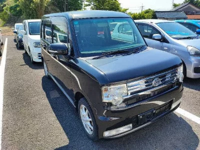 Toyota Pixis Space