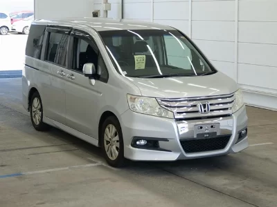 Honda STEPWGN SPADA